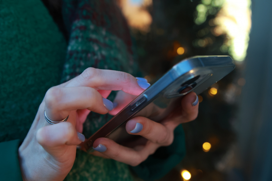 Смартфон вместо паспорта: петербуржцам разъяснили новые правила идентификации